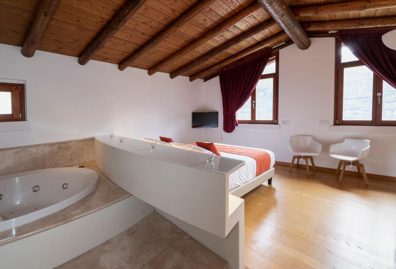 Parco San Marco Lifestyle Beach Resort Porlezza Exterior foto